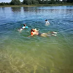 Nad Jeziorem, Las, Do 10 Osób Jezioro Wilczyńskie Budzisławskie - Letniskowy Osobno Ogrodzony, Ogrzewany Mile Widziane Pieski, Zwierzeta- Wielkopolska, 62-550 Zygmuntowo Gm Wilczyn Zygmuntowo (Konin)